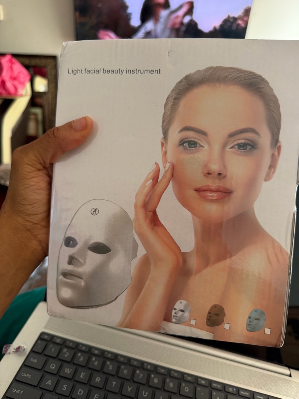 LED Light Therapy Facial Mask Beauty Instrument Skin Care Device NEW